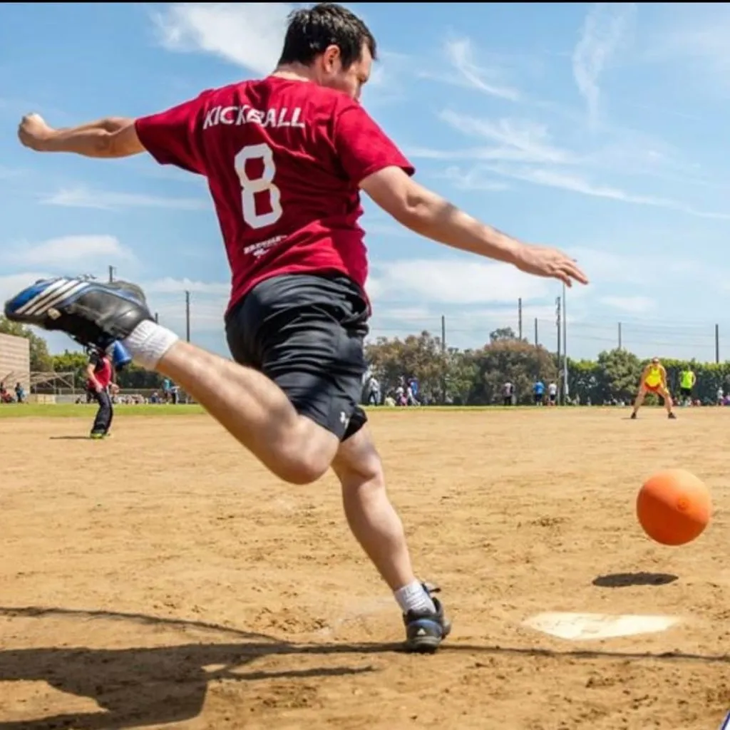 Walnut Creek Singles Kickball Tournament